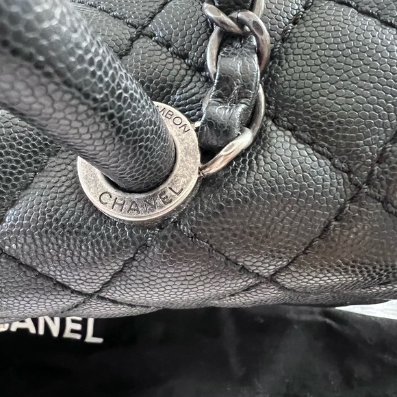 Chanel coco caviar top handle medium bag. - Picture 9 of 12